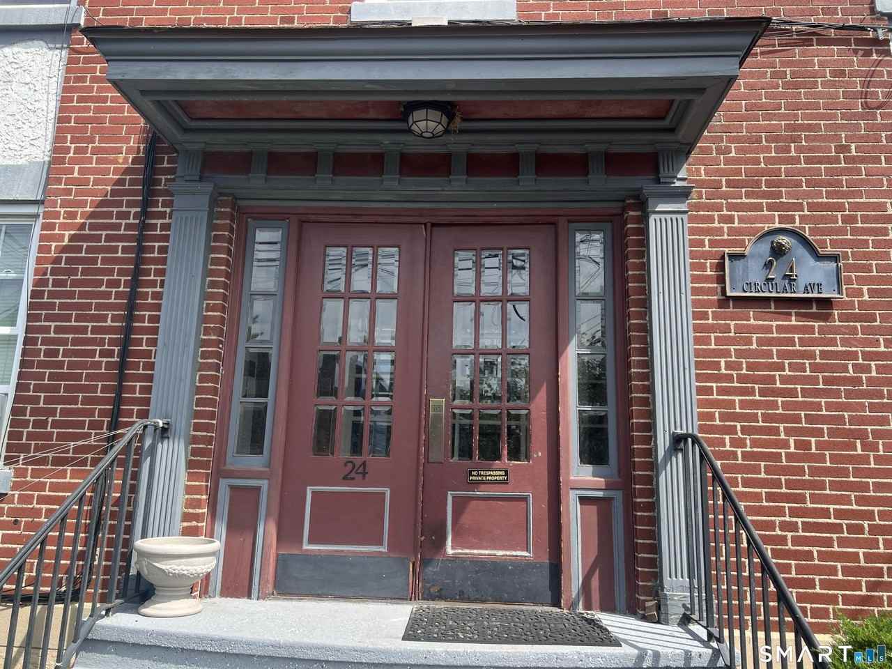 24 Circular Ave #3B - Photo 2 of 20