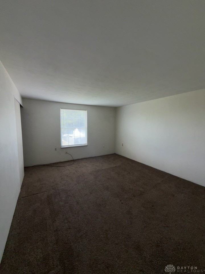 336 Grove St - Photo 4 of 12