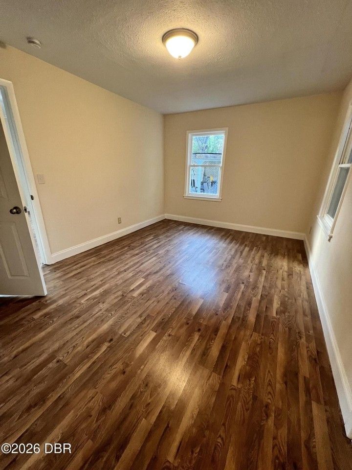 737 Florence St - Photo 3 of 10