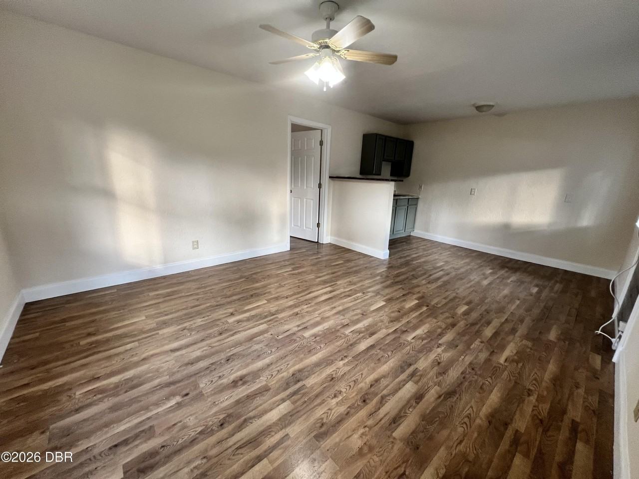 737 Florence St - Photo 6 of 10