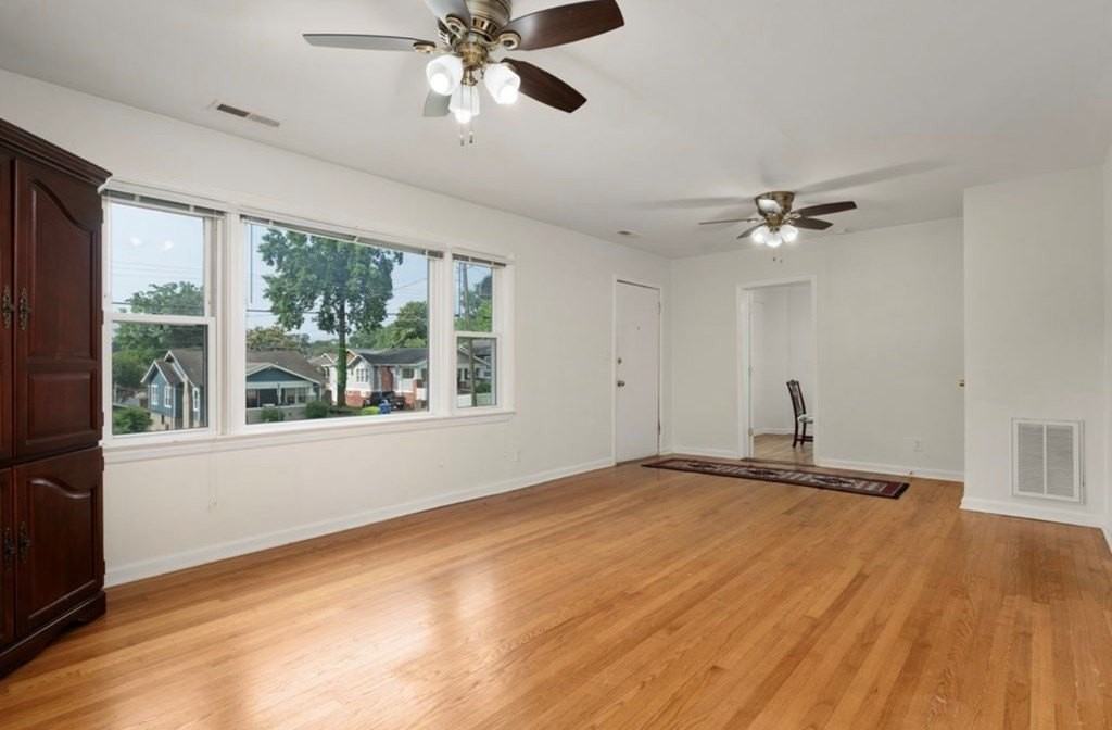 711 Barton Ave - Photo 4 of 27