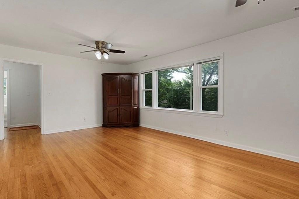711 Barton Ave - Photo 6 of 27