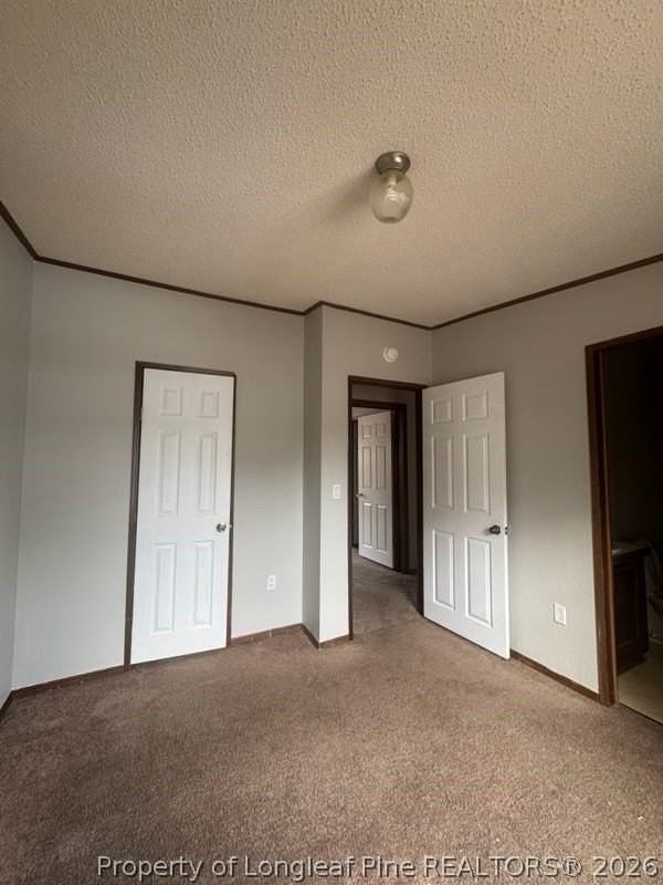142 Oak St - Photo 4 of 6