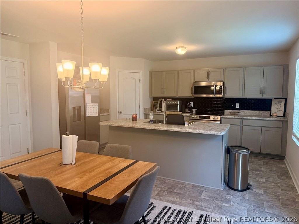158 Craftsman Ct - Photo 4 of 37