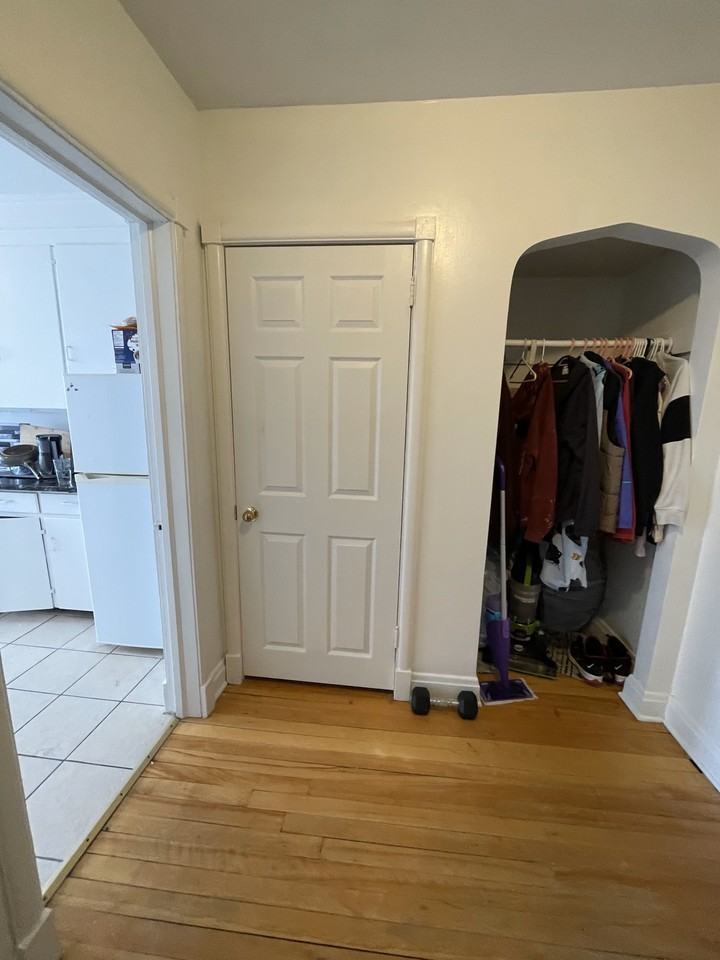 600 Laurier Avenue West #17 - Photo 5 of 9
