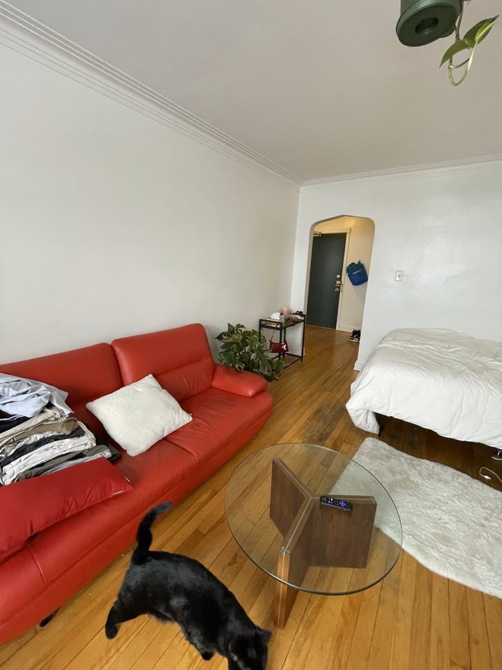 600 Laurier Avenue West #17 - Photo 2 of 9
