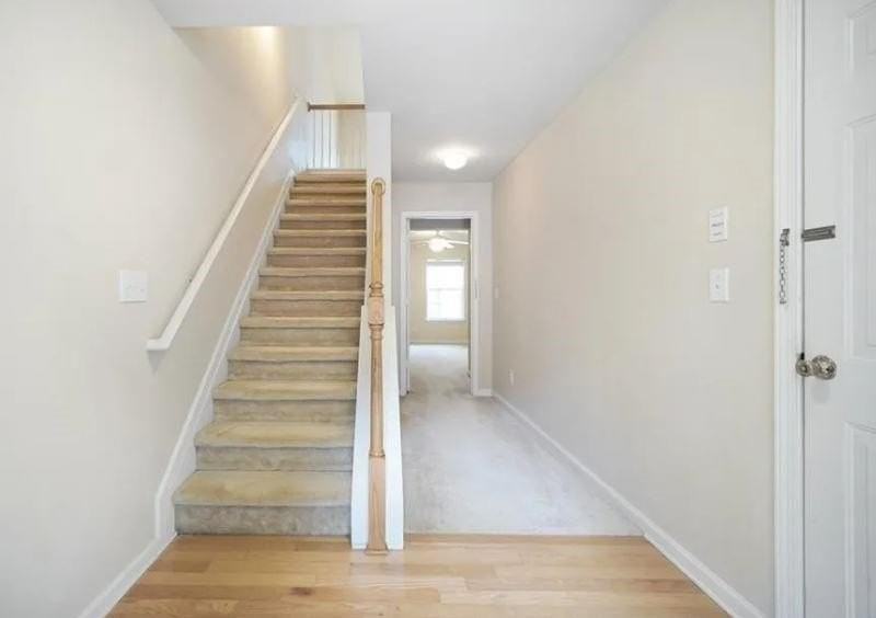 2251 Landing Ridge Dr - Photo 2 of 10