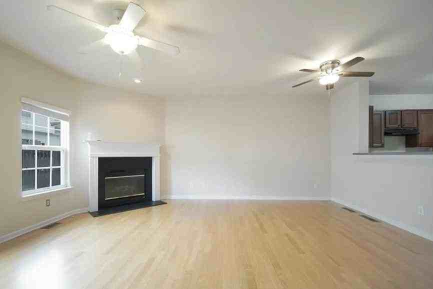 2251 Landing Ridge Dr - Photo 6 of 10