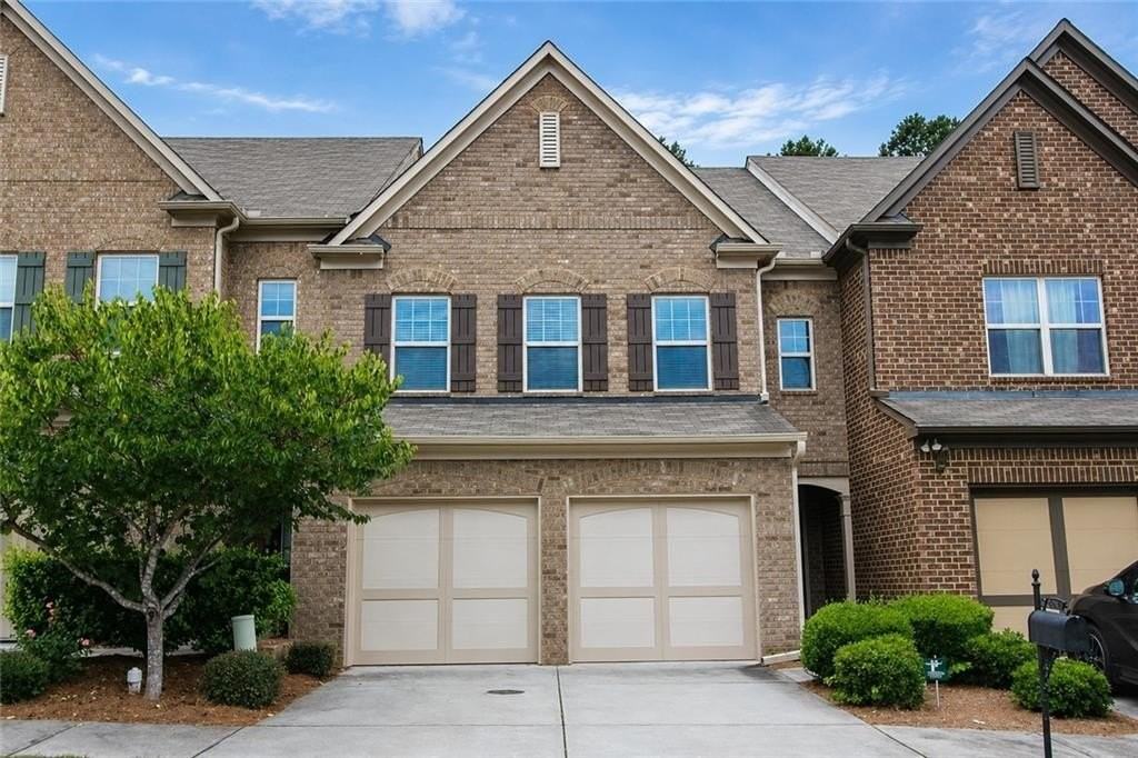 2132 Greencrest Cir