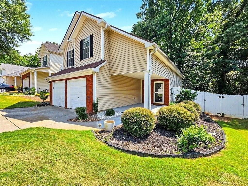 3235 Liberty Commons Dr Nw - Photo 2 of 32