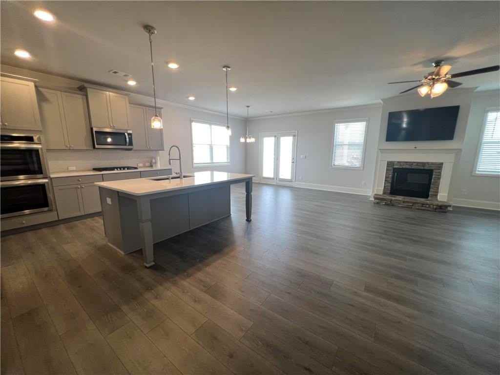 7214 Whitewater Dr - Photo 4 of 27