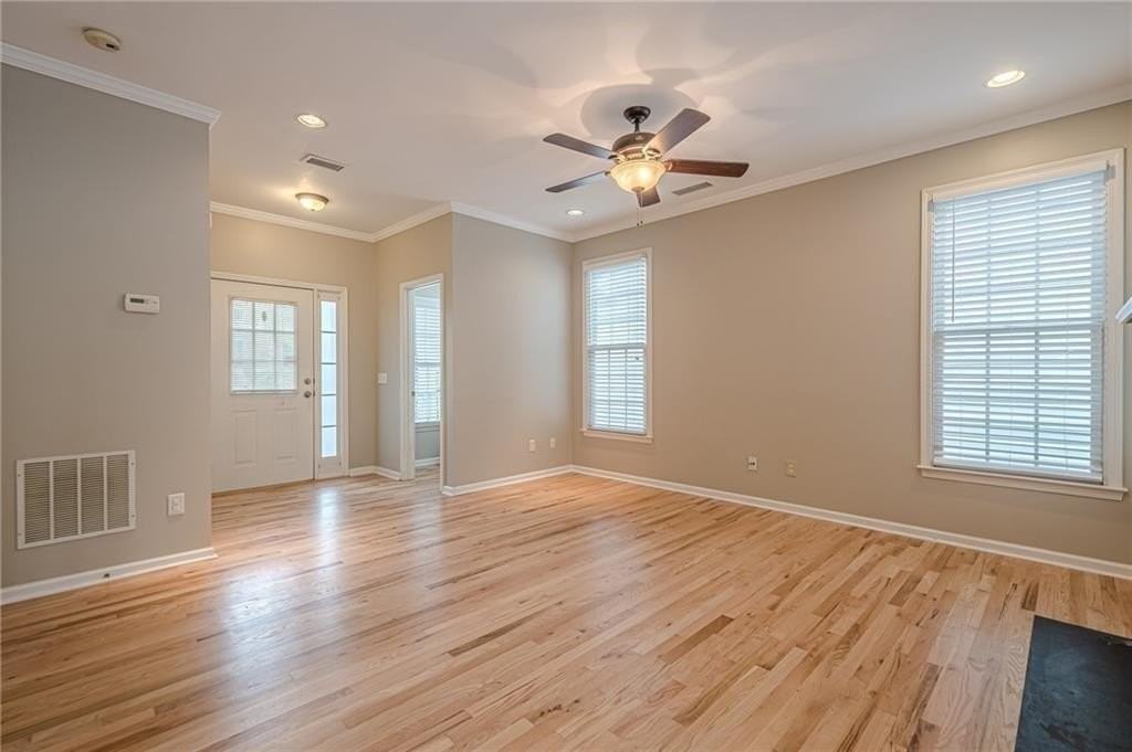 720 Gardenside Cir Se - Photo 4 of 18