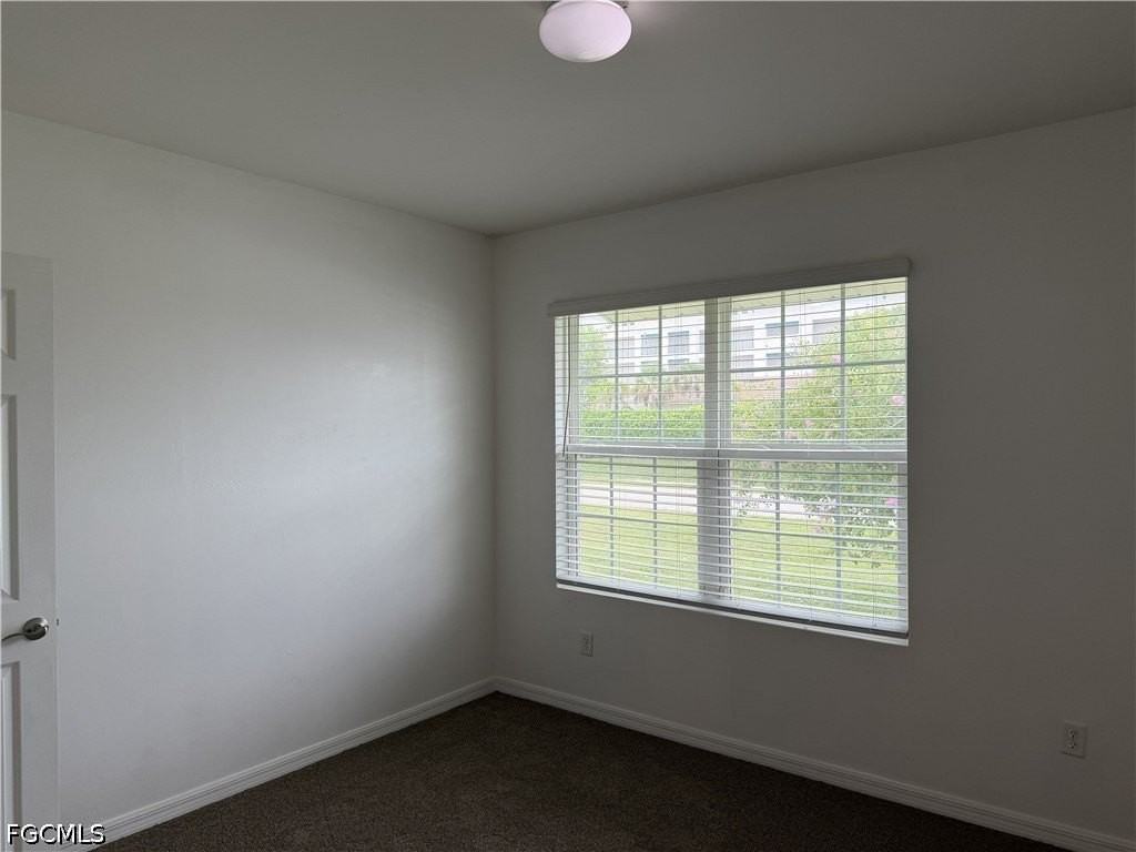 1741 Sw 14th St - Photo 3 of 18
