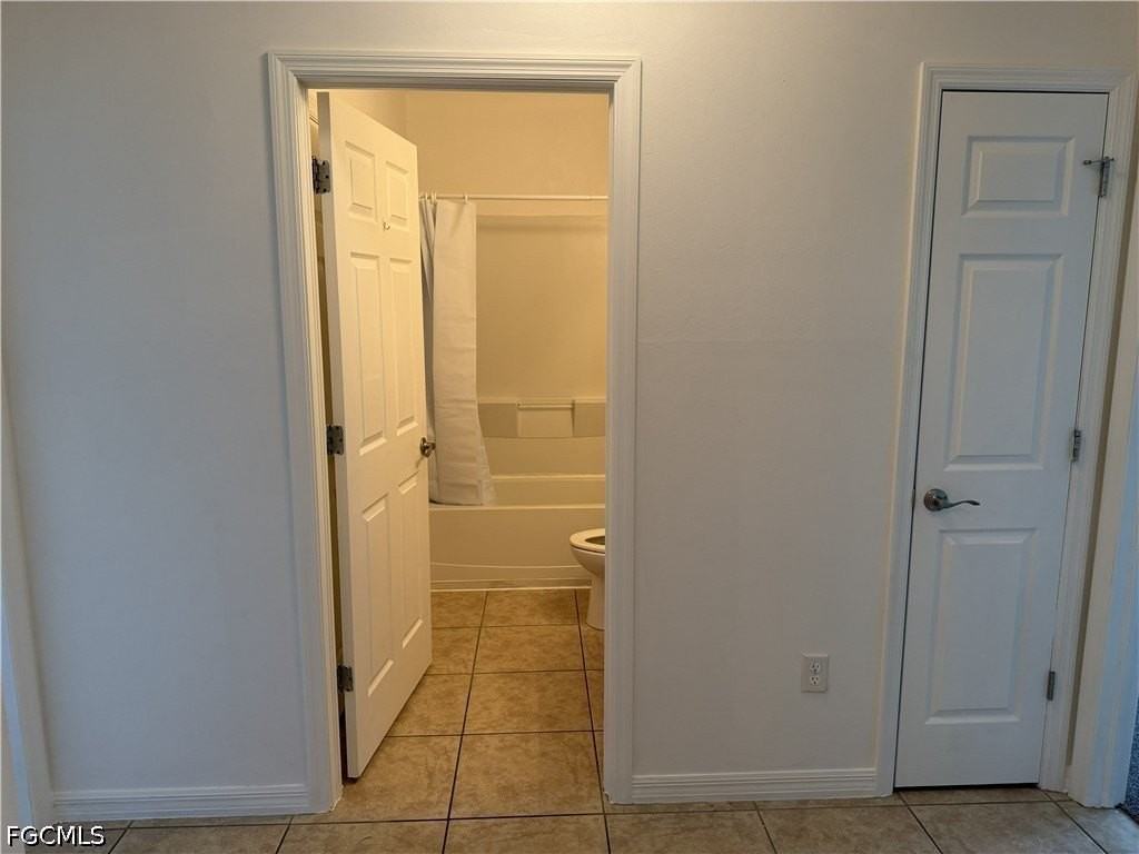 1741 Sw 14th St - Photo 5 of 18