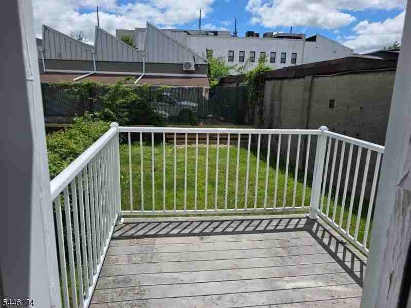 426 Tompkins St - Photo 3 of 19