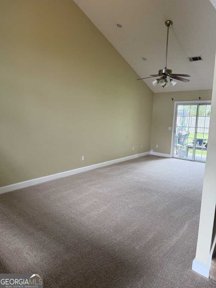 205A Saint Charles Pl - Photo 4 of 11