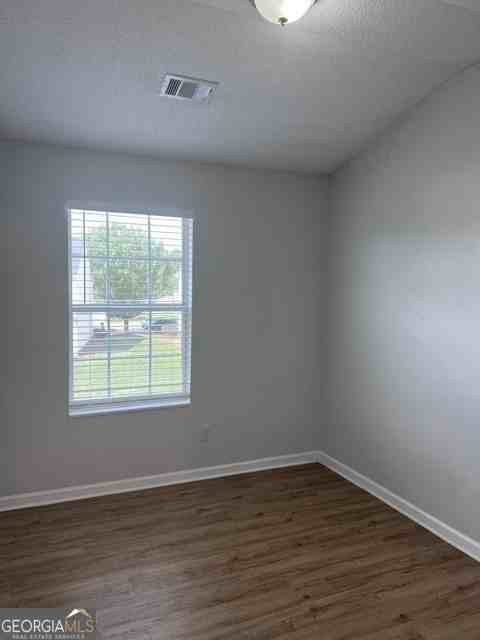 2770 Parkway Cv - Photo 2 of 10