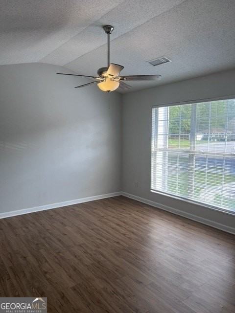 2770 Parkway Cv - Photo 4 of 10
