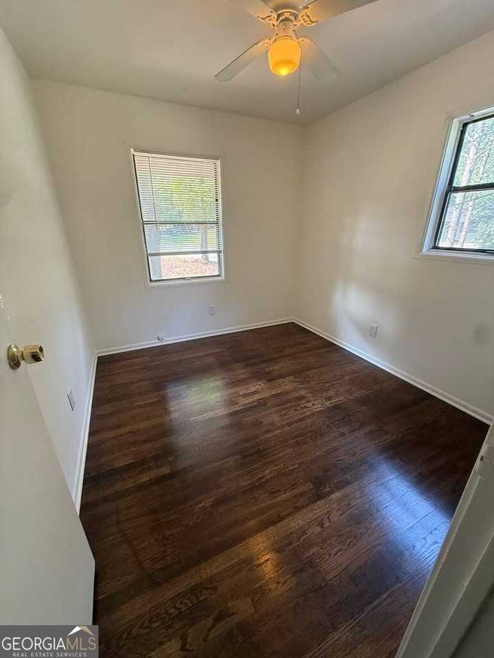 480 Evergreen Dr - Photo 6 of 14