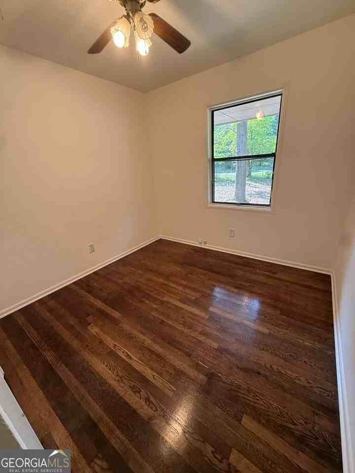 480 Evergreen Dr - Photo 7 of 14