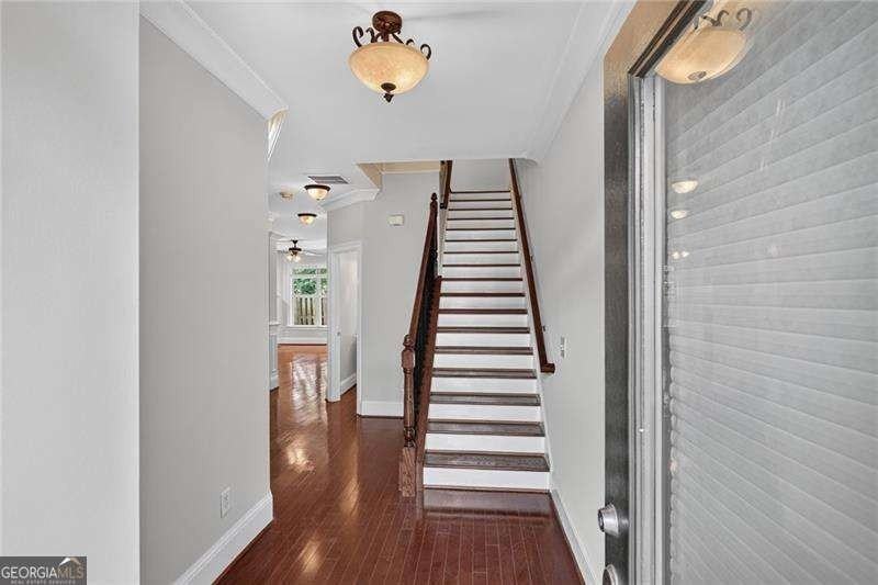 3526 Pecos Ln - Photo 2 of 25