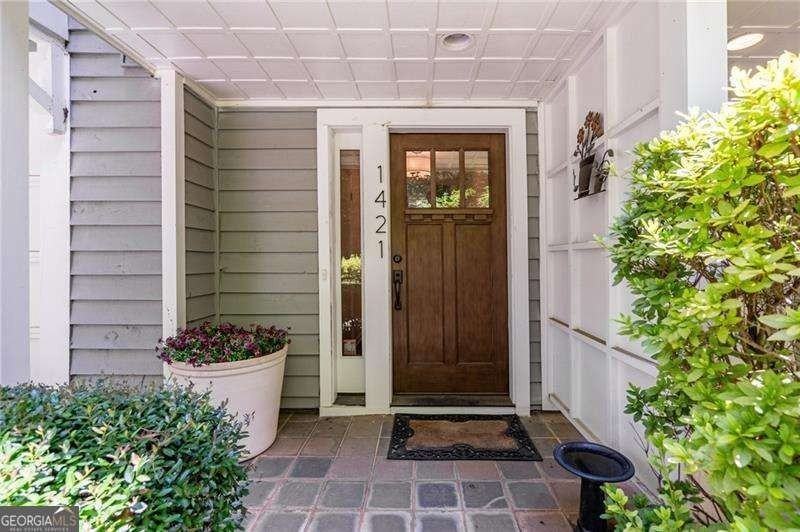 1421 Hillpine Ln Ne - Photo 2 of 25