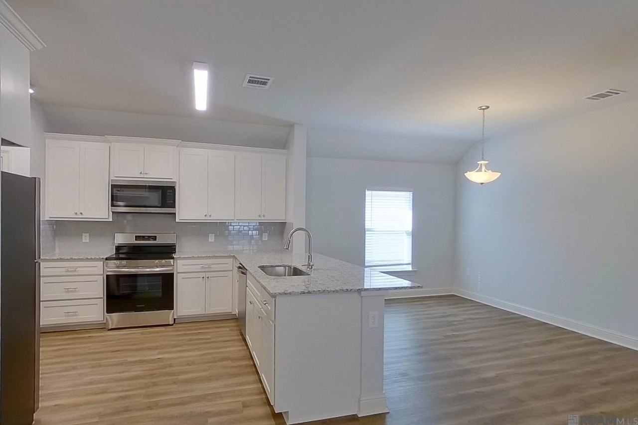 17617 Carlisle Ave - Photo 4 of 18