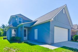 featured image of 6405 Roux Dr