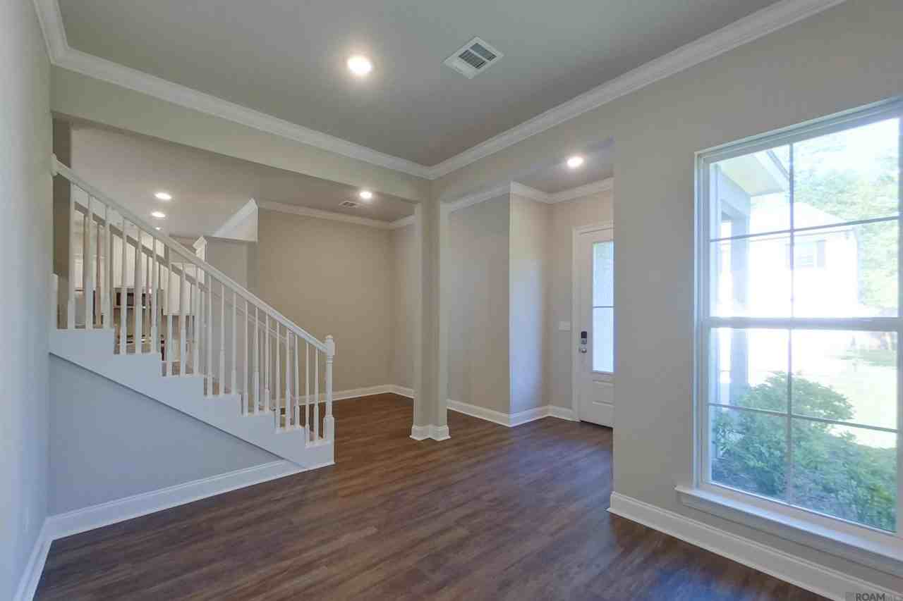 6405 Roux Dr - Photo 2 of 20