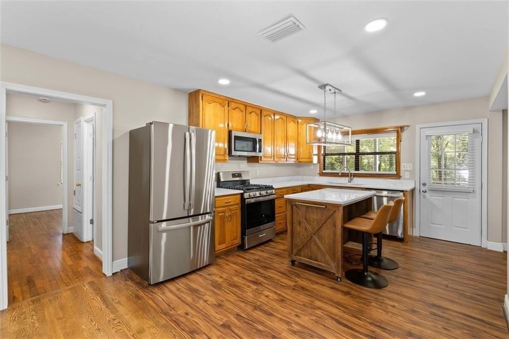 2609 Longleaf Dr - Photo 4 of 20