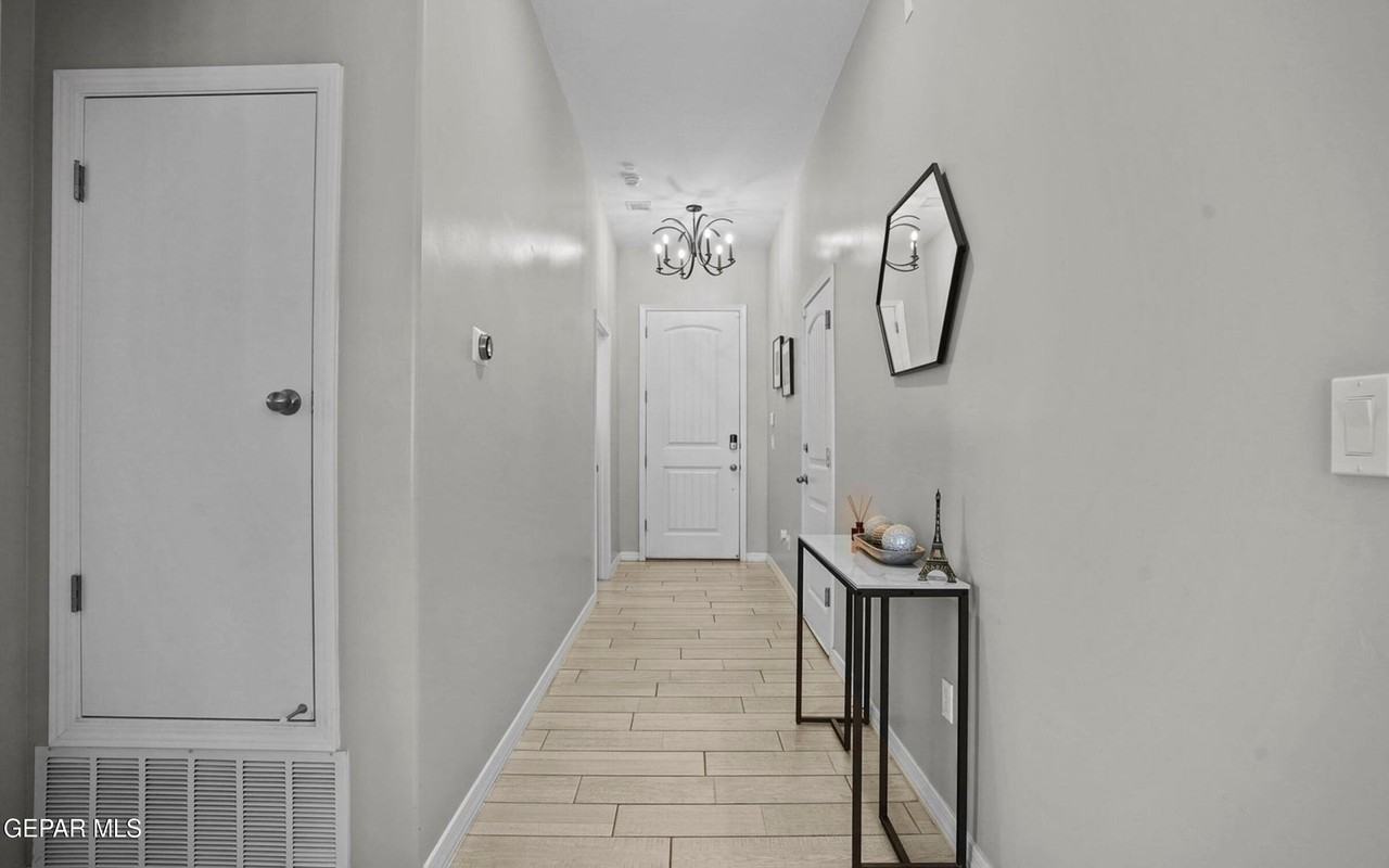 13677 Baja Vista Ct - Photo 2 of 21