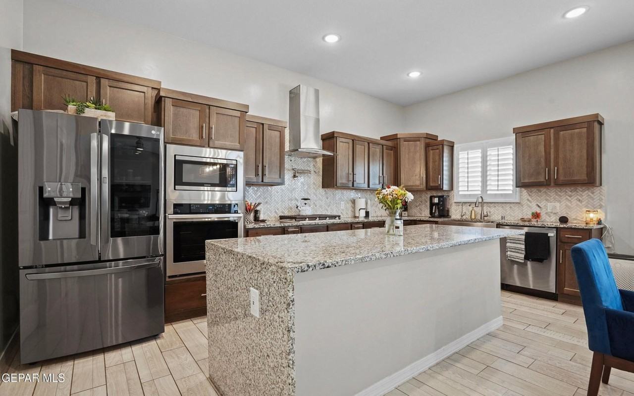 13677 Baja Vista Ct - Photo 6 of 21