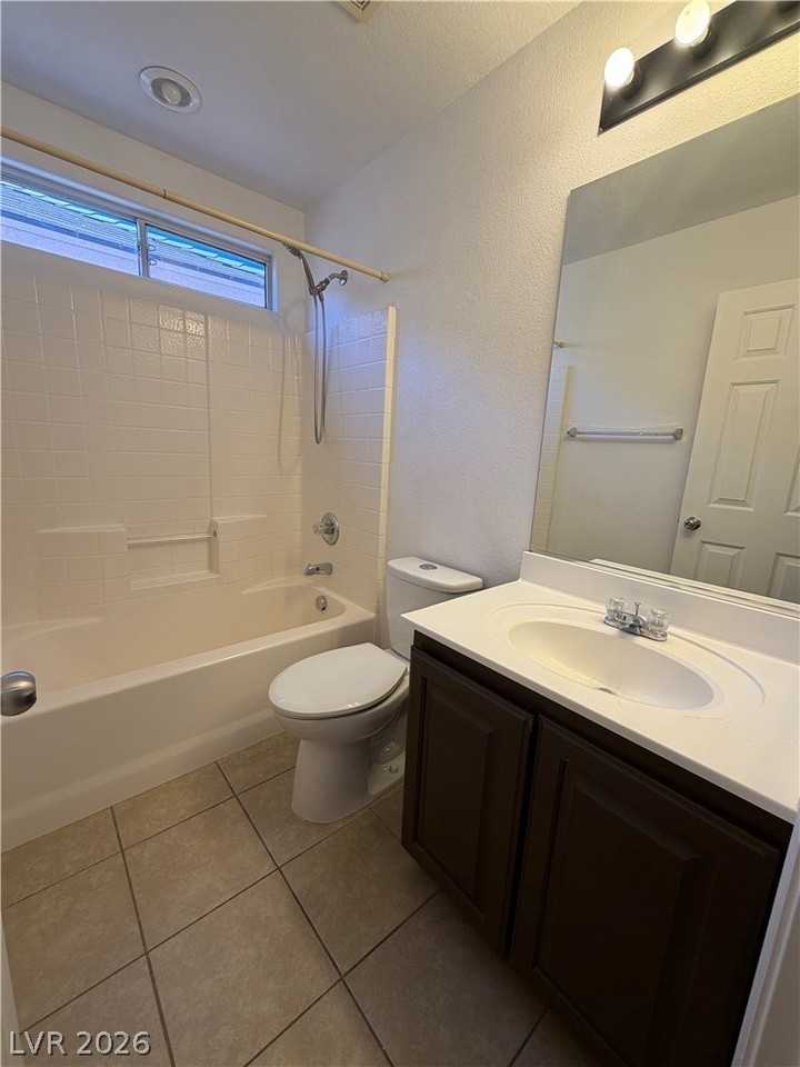 3420 Balanced Rock St - Photo 7 of 23
