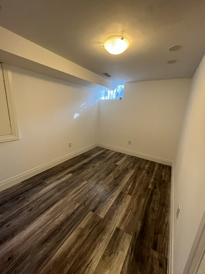 124 Jersey Avenue - Photo 3 of 6
