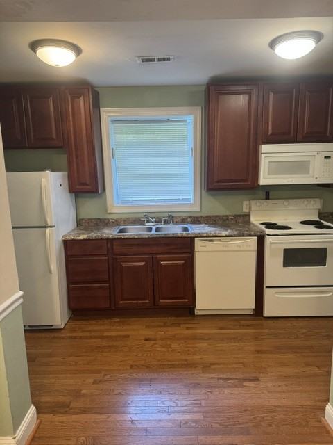 10430 Greenwood Rd #1 - Photo 5 of 16