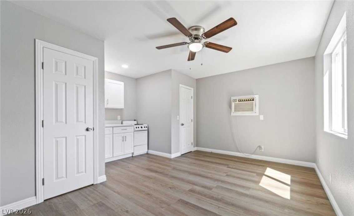 308 Eastminister Ct #E - Photo 2 of 9