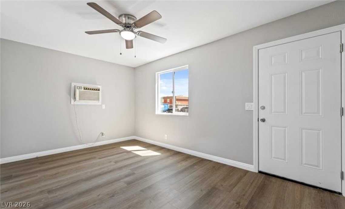 308 Eastminister Ct #E - Photo 3 of 9