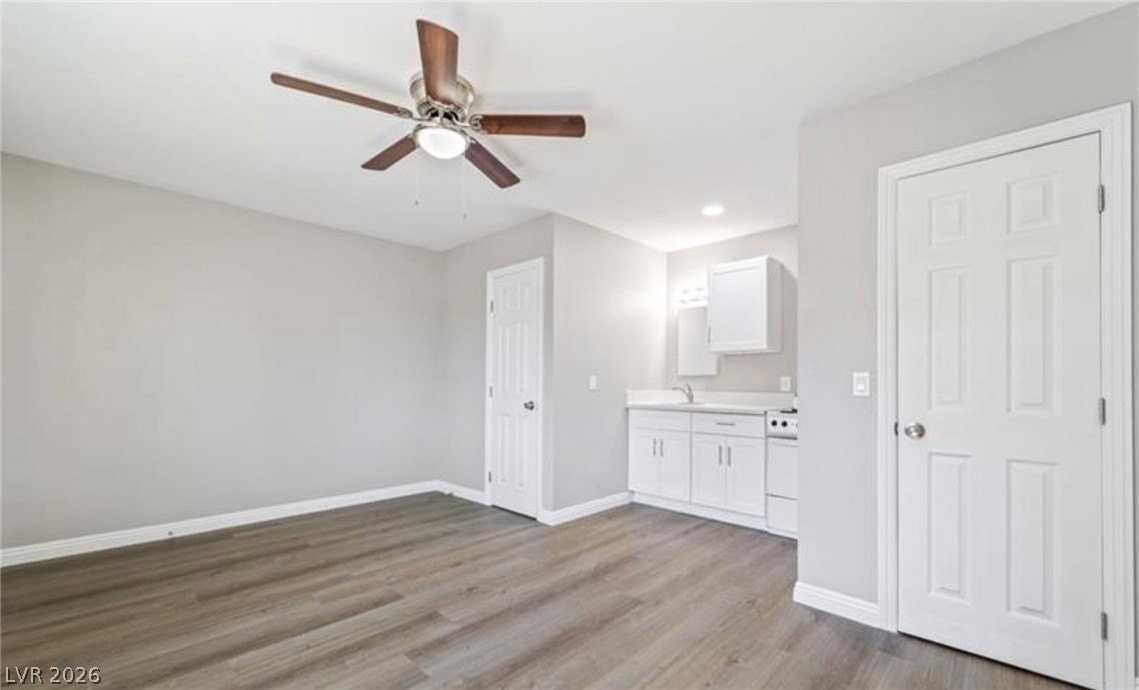 308 Eastminister Ct #E - Photo 4 of 9