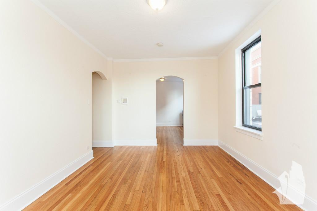 2737 N Spaulding Ave #209 - Photo 4 of 7