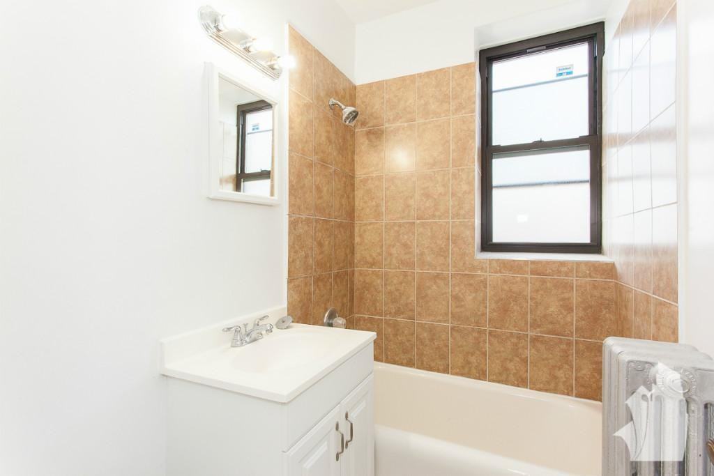 2737 N Spaulding Ave #209 - Photo 7 of 7