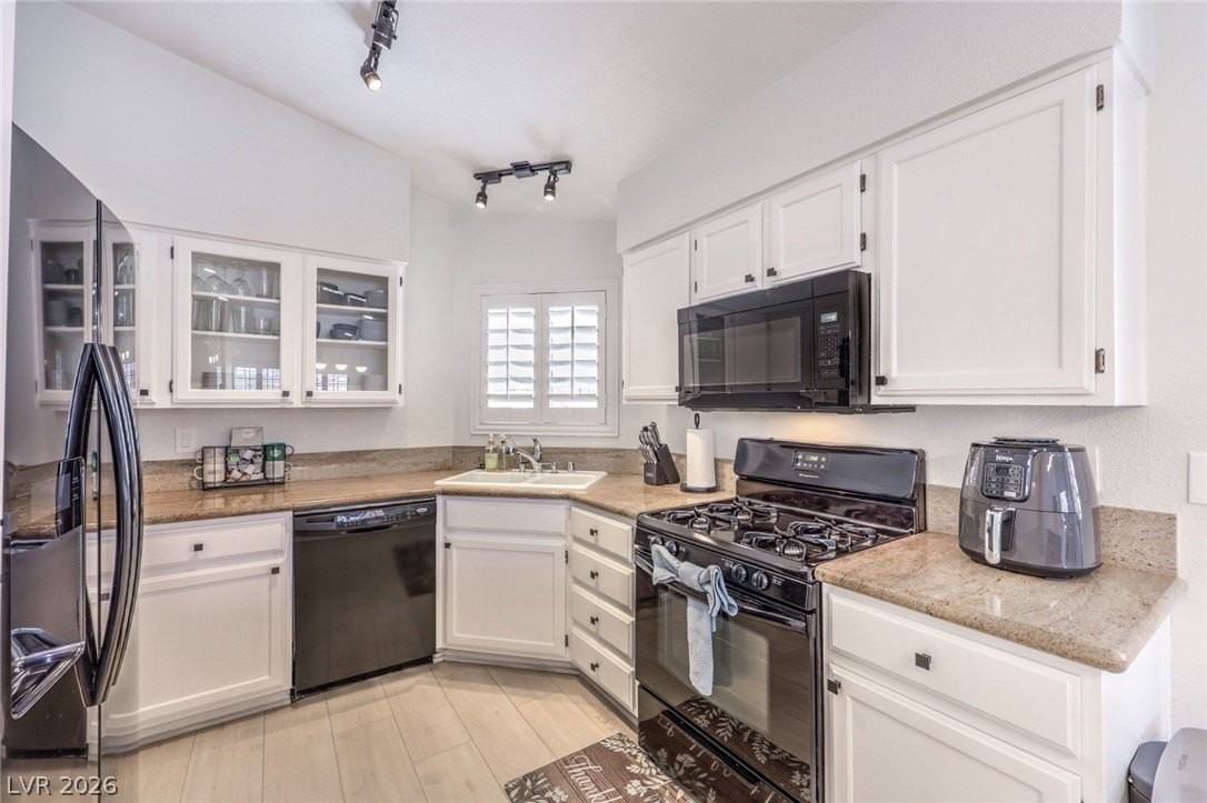 9532 Sunken Reef Cir - Photo 5 of 35
