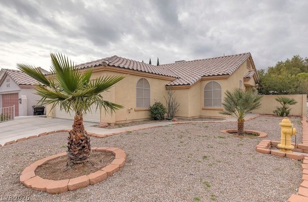 7225 Scenic Hills Dr - Photo 3 of 32