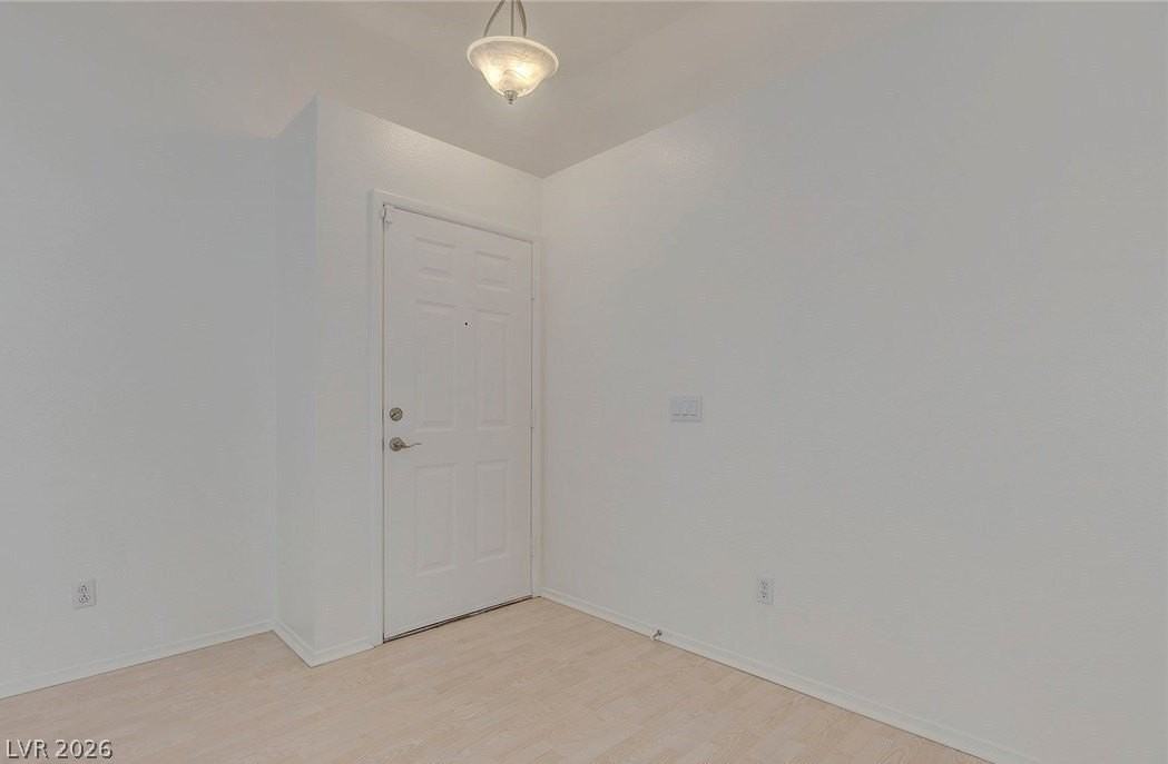 7225 Scenic Hills Dr - Photo 5 of 32