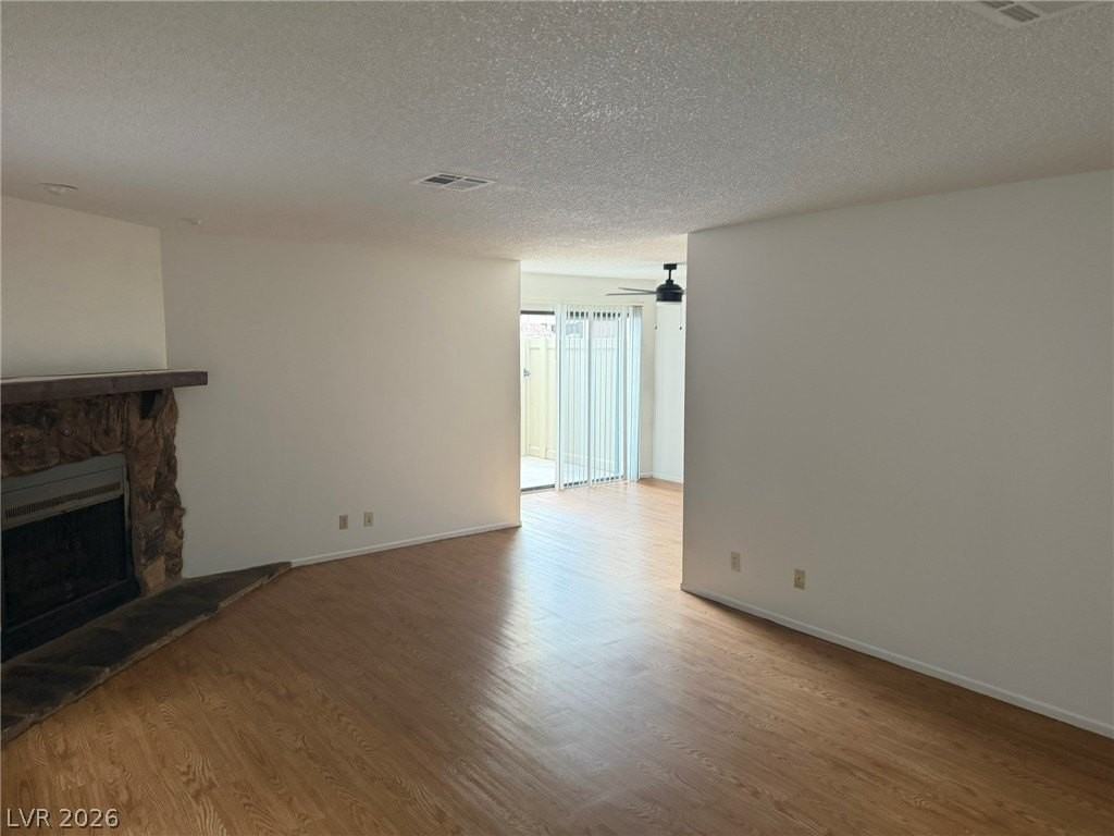 2119 Pine Breeze Ln - Photo 2 of 21