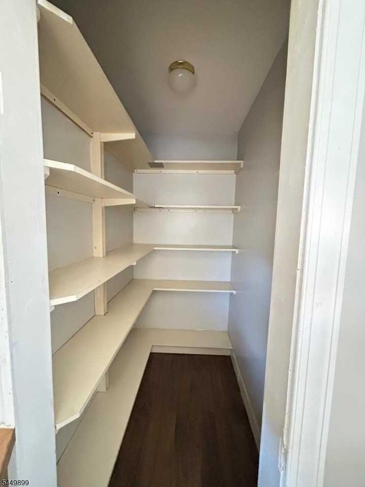 263 E 22nd St - Photo 5 of 13