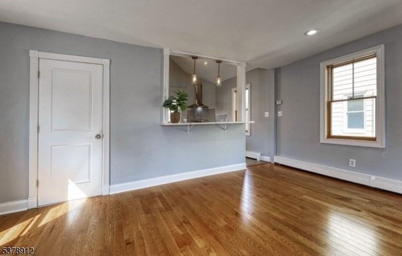 101 Carlton Ave - Photo 4 of 23