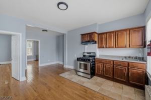 featured image of 143 20th Ave #1