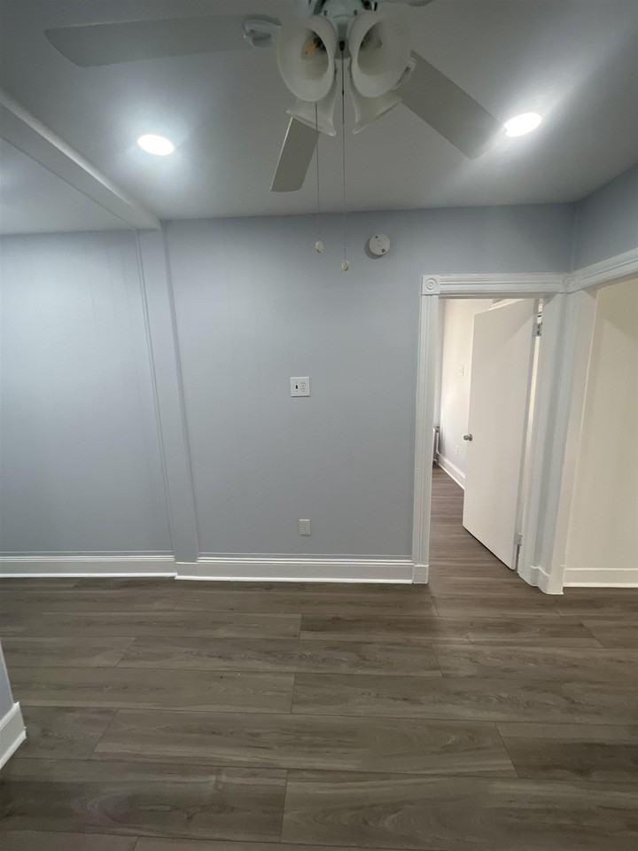 1001 Columbia Ave #1 - Photo 6 of 17