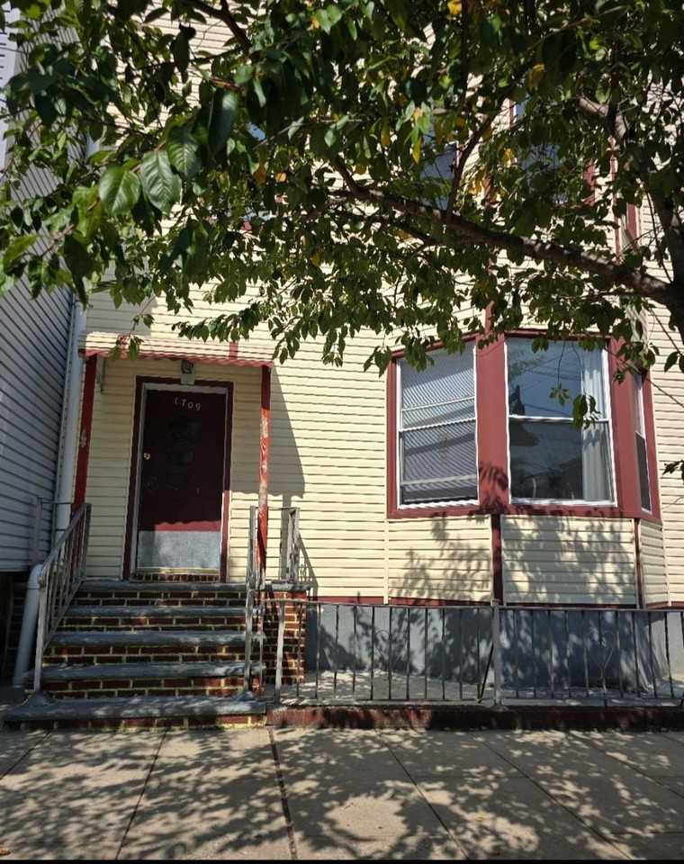 1709 Kerrigan Ave #2
