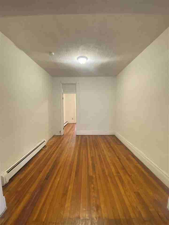 112 14th St #5 - Photo 5 of 8
